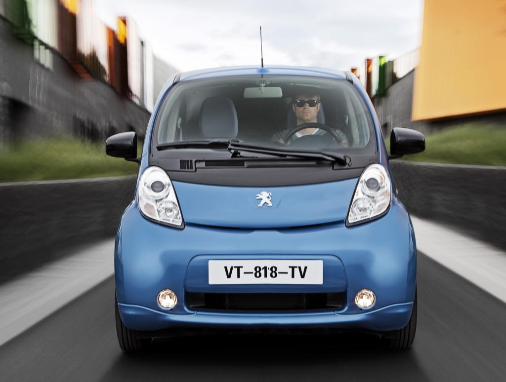 Elektroautos: Wartezeiten für Privatkunden vorprogrammiert