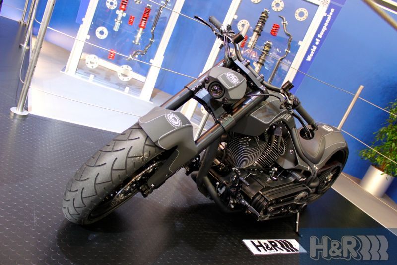 Essen Motor Show 2010: H&R mit dem Premio-Lieferantenaward ausgezeichnet