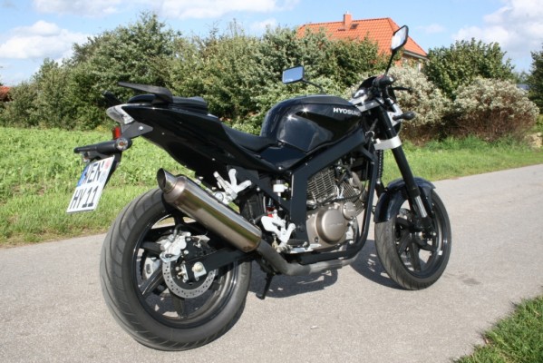 Fahrbericht Hyosung GT 250i Naked: Verlockendes Angebot
