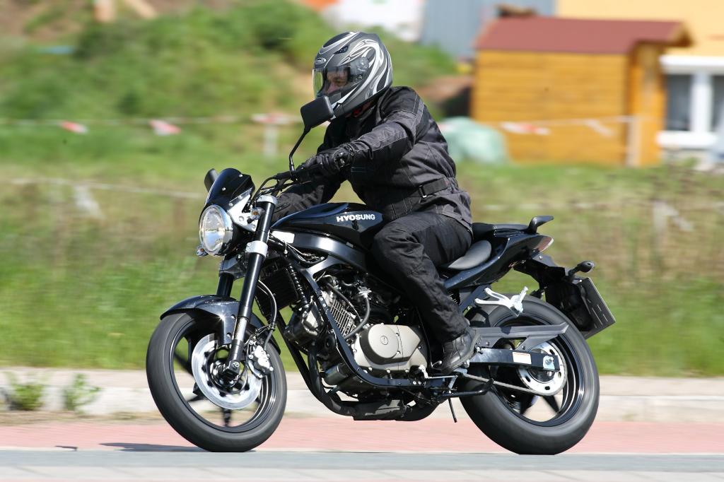 Fahrbericht Hyosung GT 250i Naked: Verlockendes Angebot