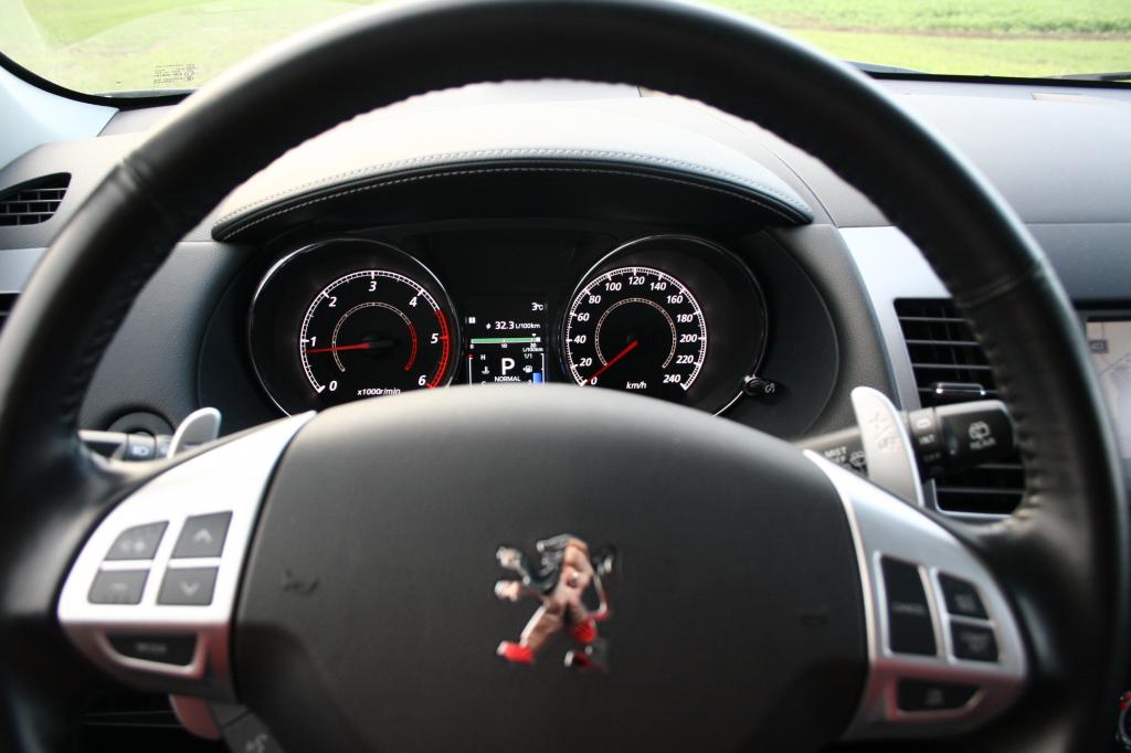 Fahrbericht Peugeot 4007 HDi FAP 155 DCS: Flexibles SUV