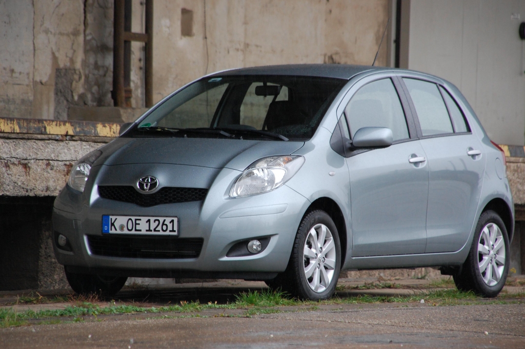 Fahrbericht Toyota Yaris 1.3 Life: Kleinwagen mit flexiblem Raumkonzept