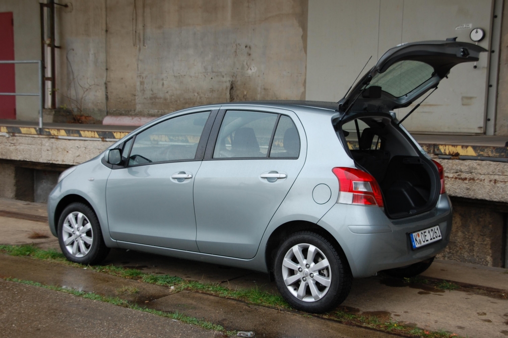 Fahrbericht Toyota Yaris 1.3 Life: Kleinwagen mit flexiblem Raumkonzept