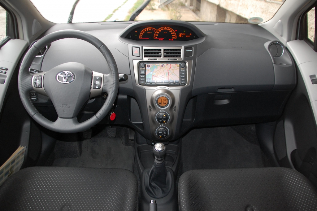 Fahrbericht Toyota Yaris 1.3 Life: Kleinwagen mit flexiblem Raumkonzept