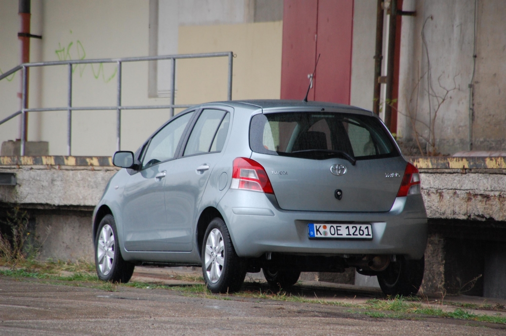 Fahrbericht Toyota Yaris 1.3 Life: Kleinwagen mit flexiblem Raumkonzept