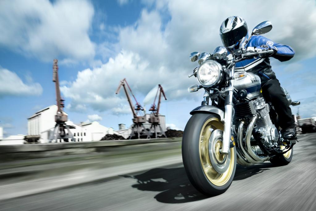 Fahrbericht Yamaha XJR 1300: Die nackte Schöne 