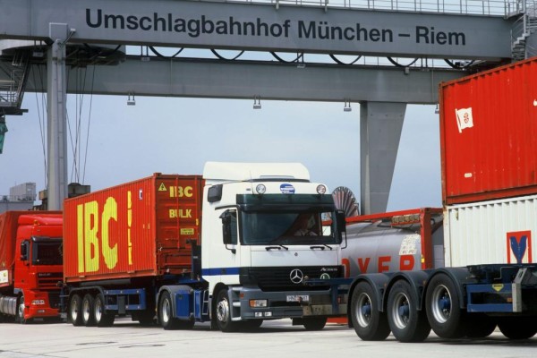 Keine Verlagerung von Güterverkehr weg von der Straße 