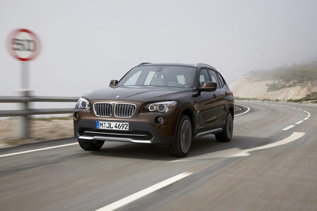 Kompakt-SUV im Vergleich: BMW X1 gegen Toyota RAV4 