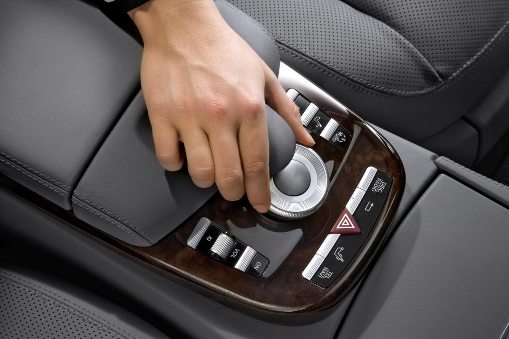 Mein Auto versteht mich - Mercedes Comand-System im CL