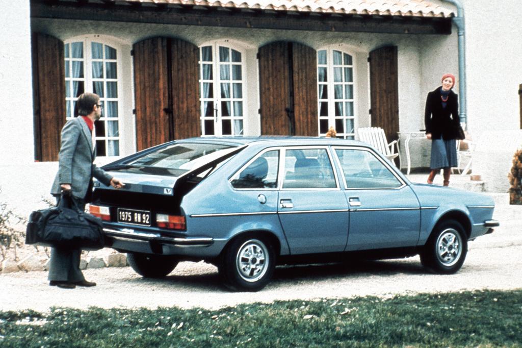 Mit der großen Heckklappe war der Renault 30 avantgardistisch angehaucht