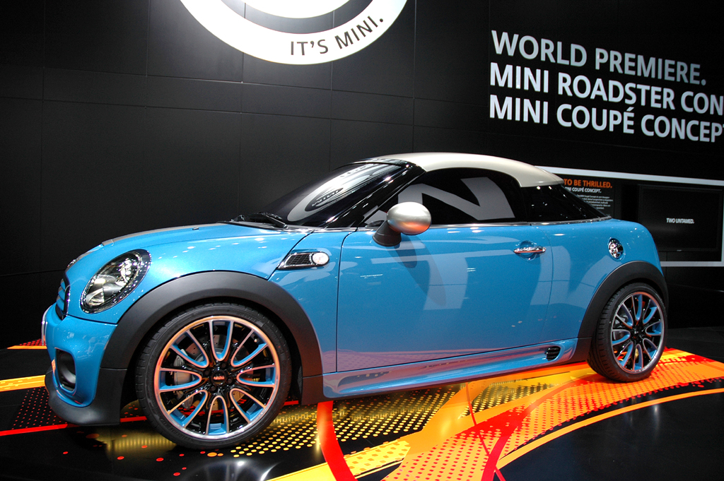 Neu in 2011: Mini Coupé, hier noch als seriennahe Studie. 