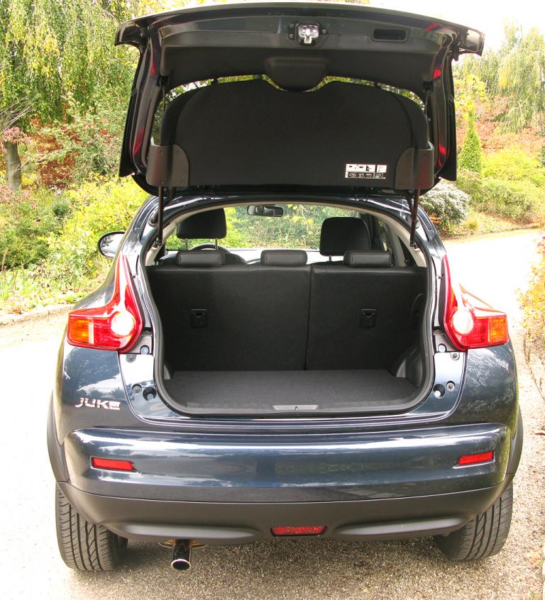 Nissan Juke: Der Kofferraum fasst rund 250 bis 830 Liter Gepäck. 