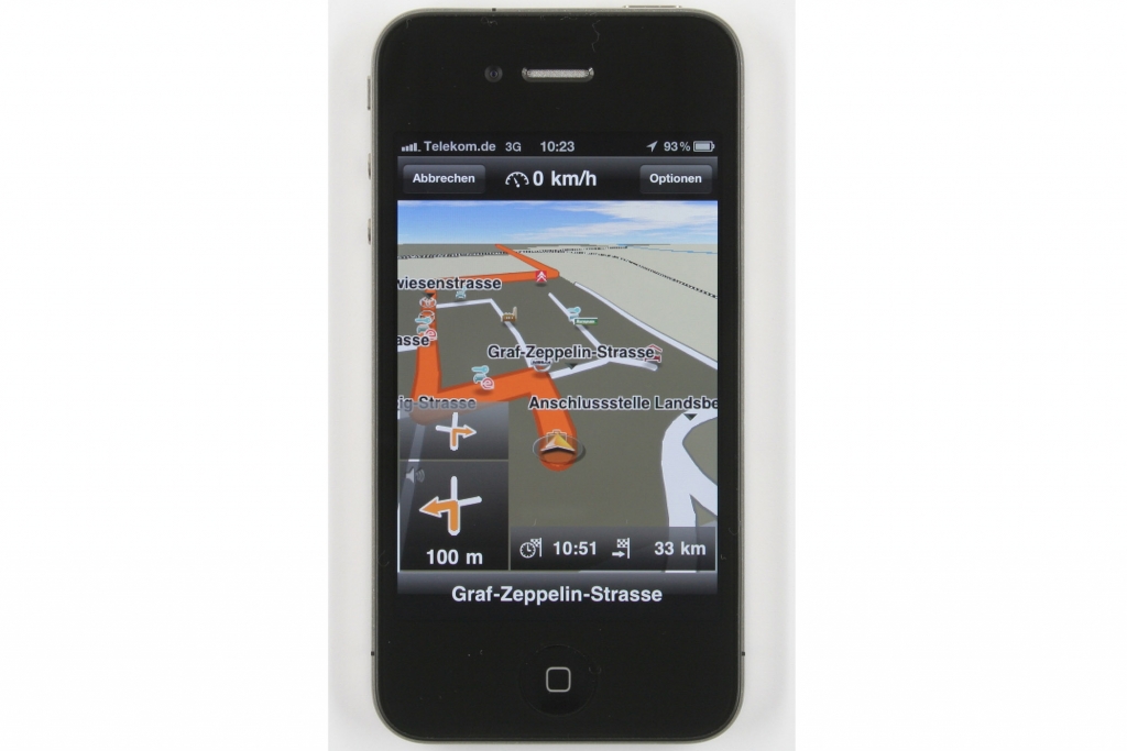 Smartphones bieten oft kostenlose oder sehr günstige Navigationslösungen.
