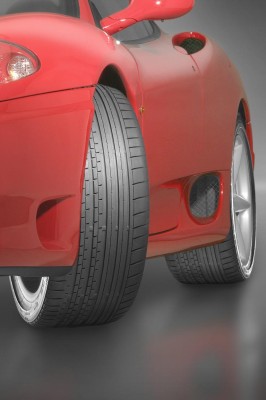 Supersportwagen: Knochenarbeit für die Reifen 