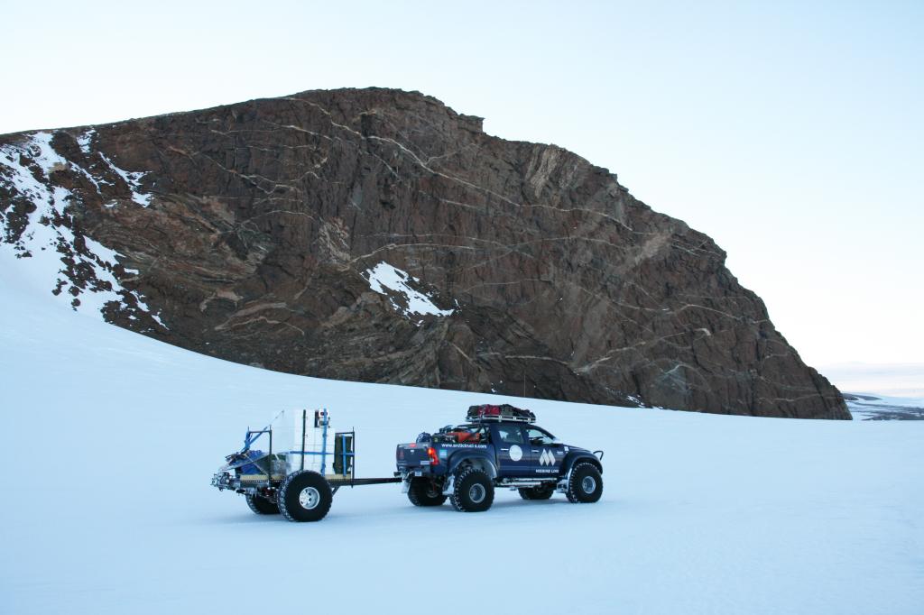 Toyota Hilux in der Antarktis.