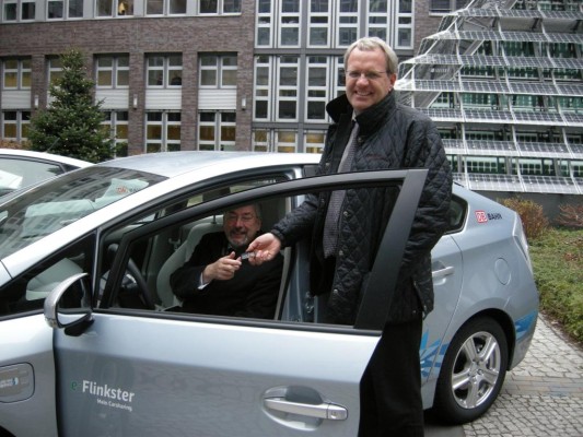 Toyota liefert fünf Prius Plug-in an Vattenfall
