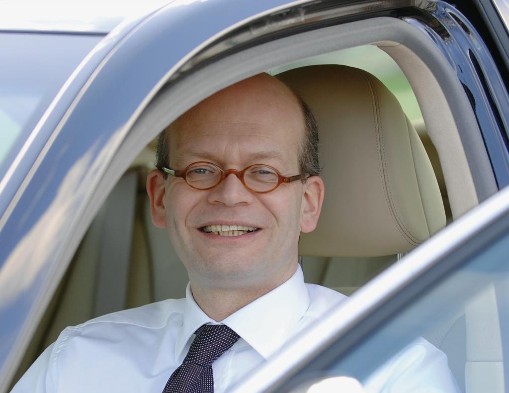 Ulrich Selzer ersetzt Alain Uyttenhoven