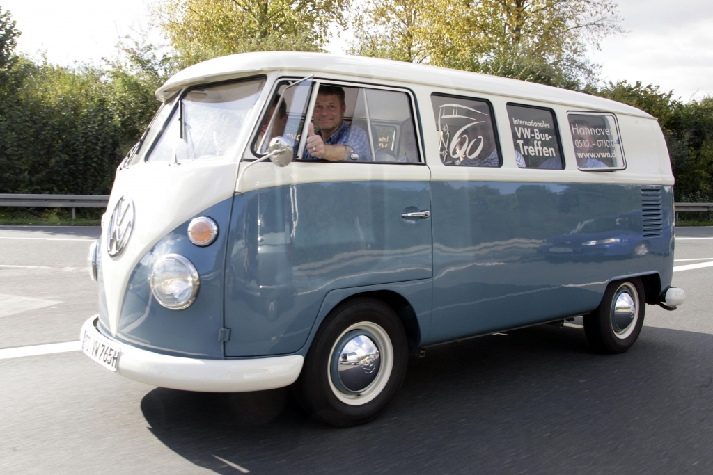 VW-Bus-Treffen in Hannover anlässlich des 60. Geburtstags der Fahrzeuglegende „Bulli“
