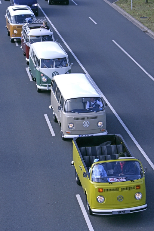 VW-Bus-Treffen in Hannover anlässlich des 60. Geburtstags der Fahrzeuglegende „Bulli“