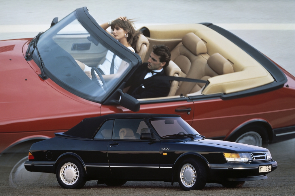 Vier vollwertige Plätze im Saab 900 Cabriolet.