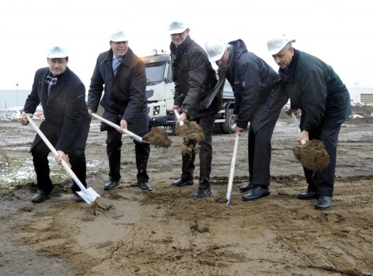 Volvo baut Truck Center Ost neu