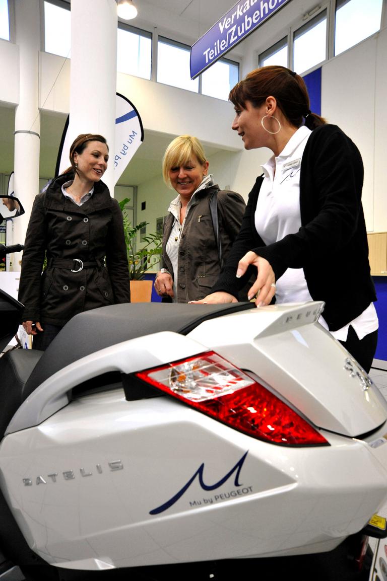 Wer Roller fährt, muss auf einen Stauraum für Gepäck nicht verzichten. 