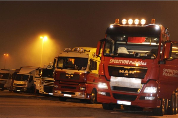 Bis zu 3 600 Euro Zuschuss für leise Lkw-Reifen 