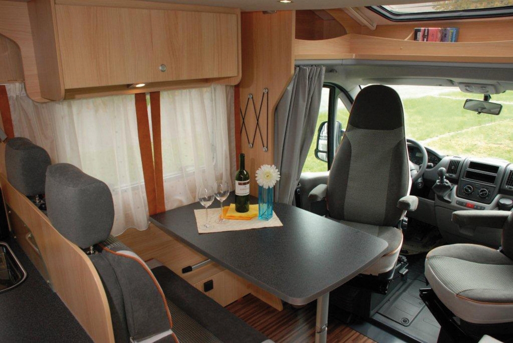 CMT 2011: Peugeot mit Weltpremiere des Reisemobils Boxer Liberté in Stuttgart