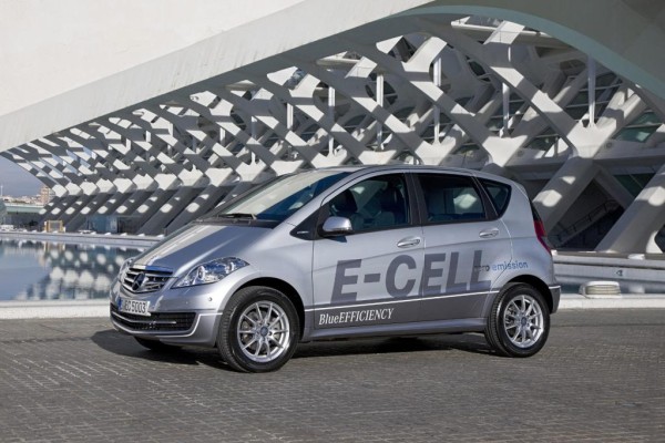 Daimler-Entwicklungschef kündigt in Kürze Elektroautos an 