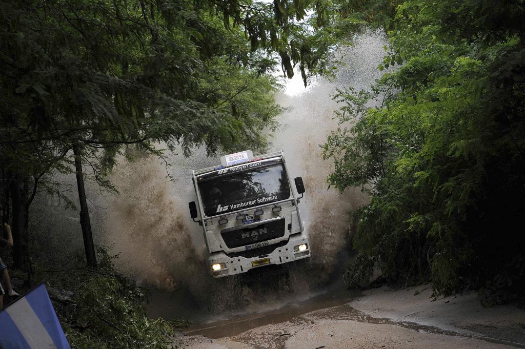 Dakar 2011: Guter Start für das HS Rallye-Team