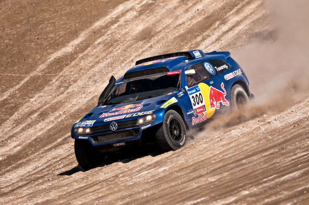 Dakar 2011: Volkswagen baut Führung aus