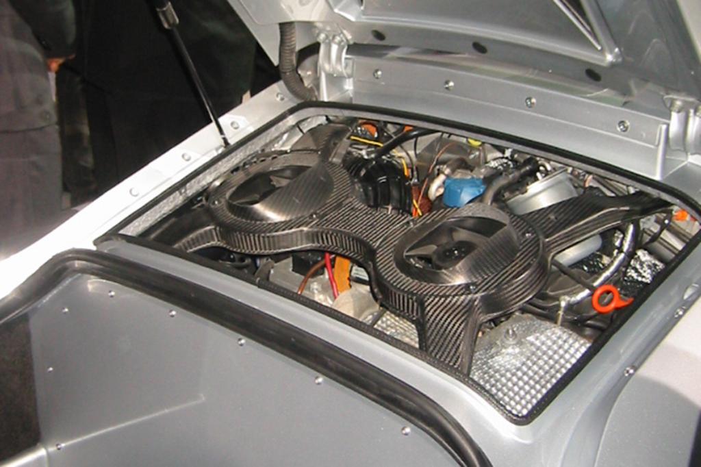 Das Hybridsystem aus 2-Zylinder-TDI-Motor (35 kW/48 PS), E-Motor (20 kW/27 PS)