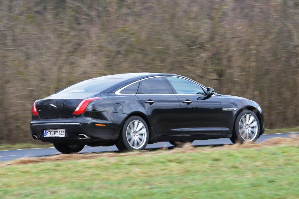 Das Roots-Gebläse bringt den großvolumigen Motor auf stolze 375 kW/510 PS