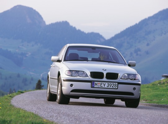 Der 3er BMW ist das beste Auto für Hundebesitzer, die es sich leisten können