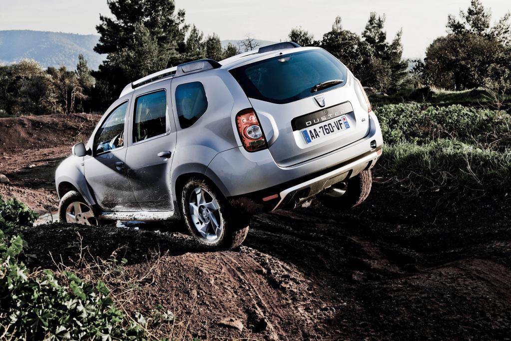 Der Dacia Duster kommt SUV-typisch hochbeinig daher. Das bürgt für einen guten Überblick, egal ob auf der Straße oder offroad. 