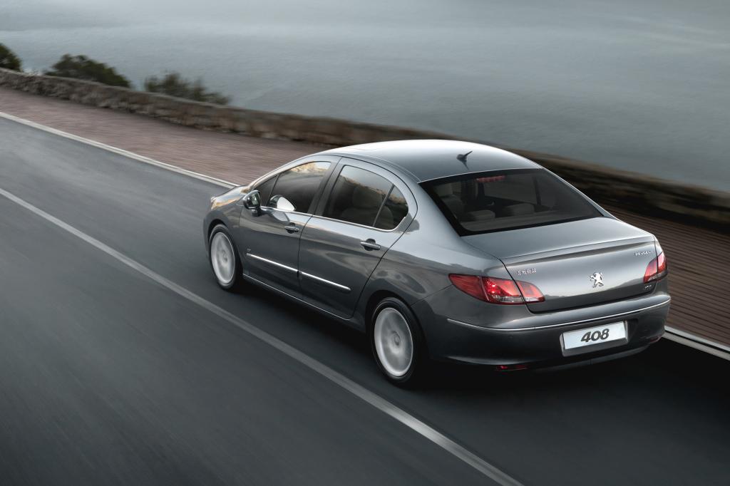Der Peugeot 408 ist eine klassische Limousine