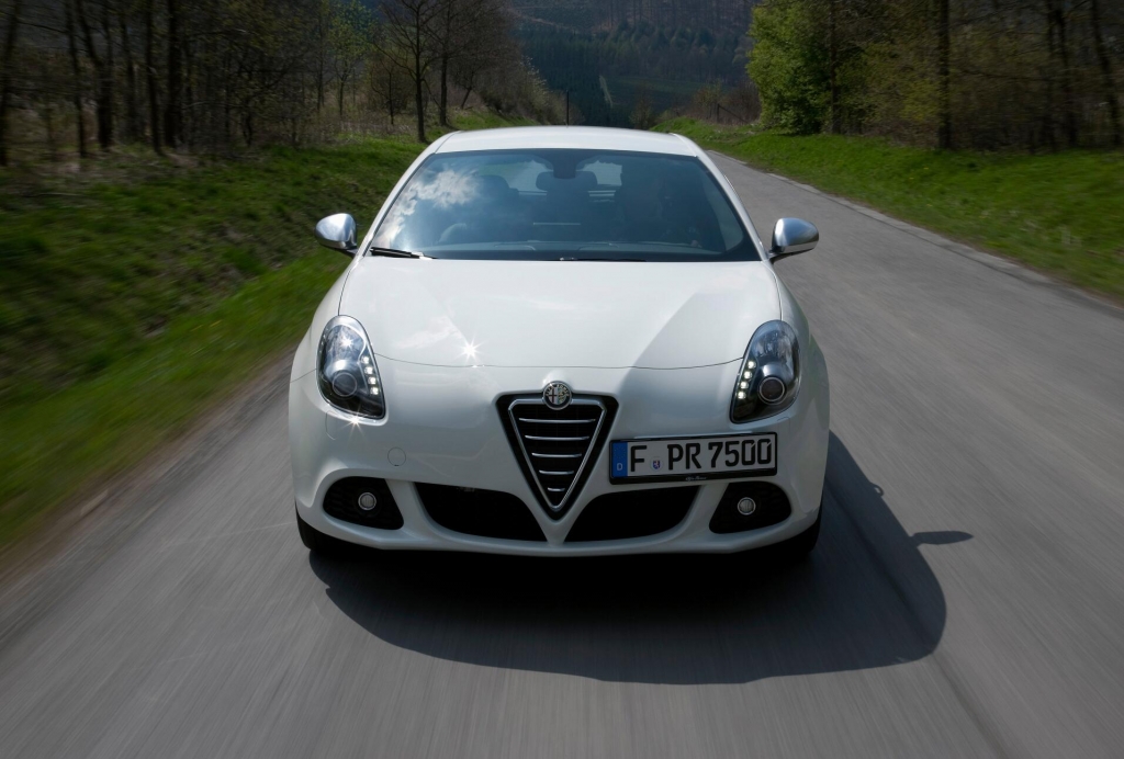 Der Schönheit kleine Fehler, der Alfa Mito