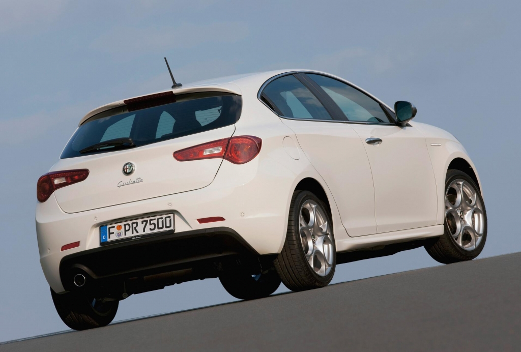 Der Schönheit kleine Fehler, der Alfa Mito