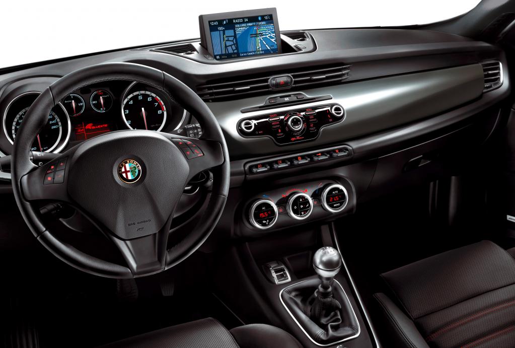 Der Schönheit kleine Fehler, der Alfa Mito