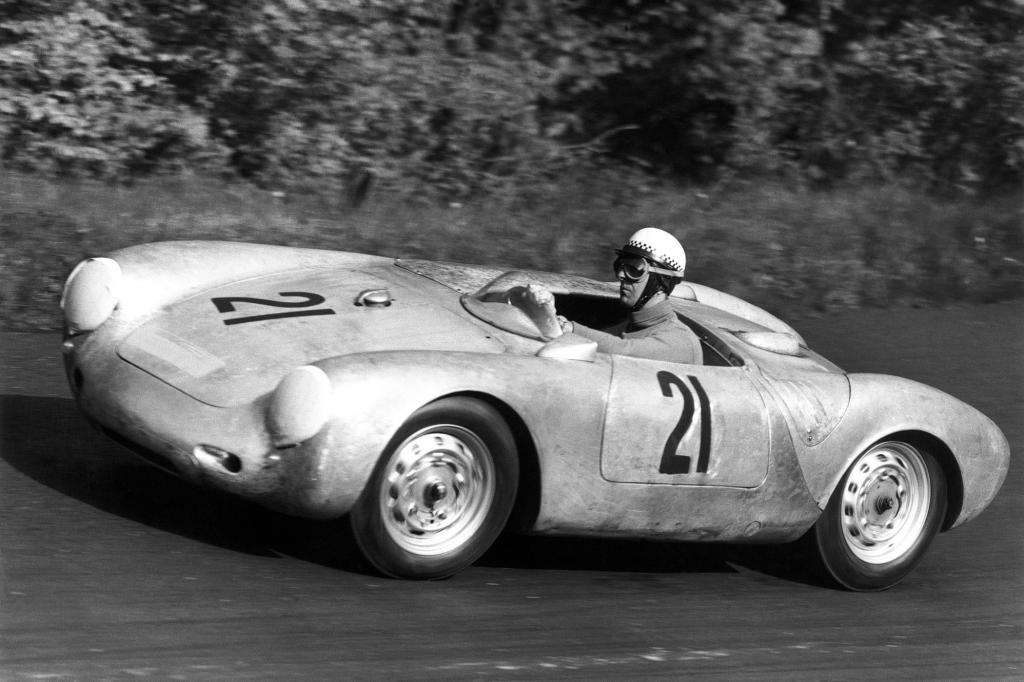 Der Spyder wurde zwischen 1953 und 1957 gebaut