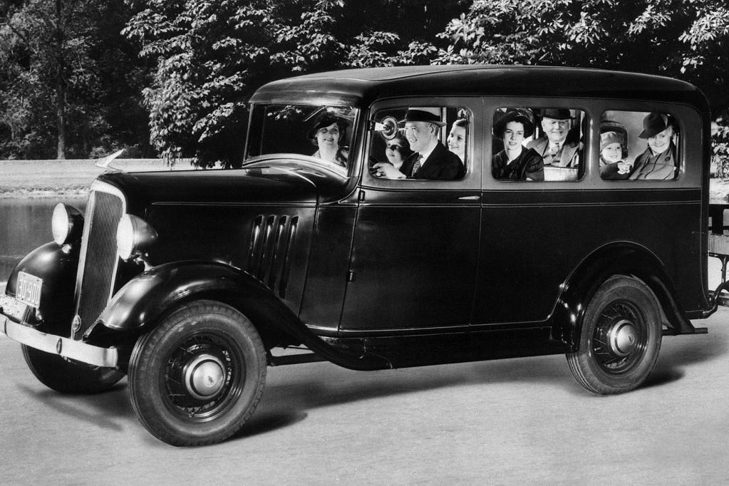 Eine erfolgreiche Baureihe sollte der 1935 eingeführte Suburban begründen. 