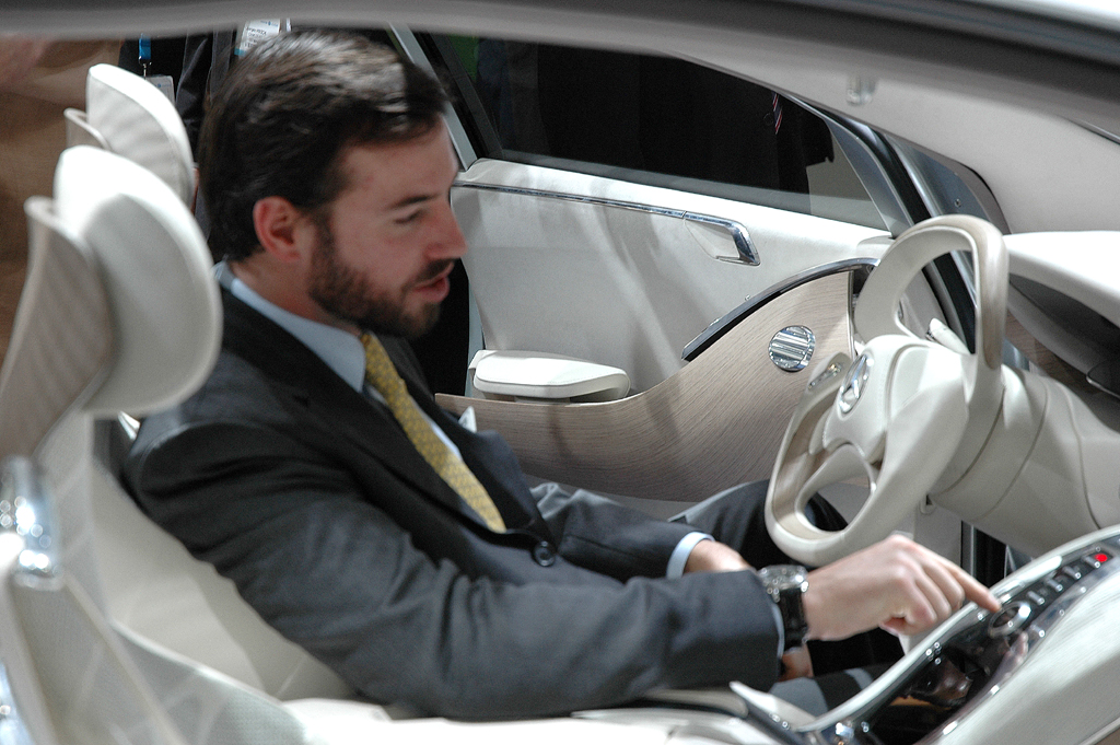 Erbgroßherzog Guillaume von Luxemburg im F800 Style. 