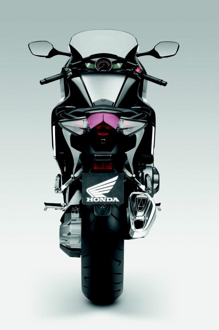 Fahrbericht Honda VFR 1200FD: Echte Technologieträger schalten selbst 