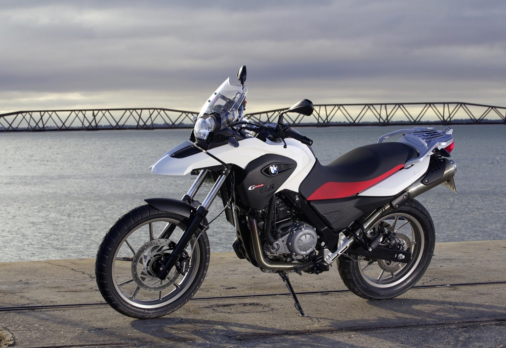 Hamburger Motorrad Tage: Weltpremieren, Shows und Action auf der Motorrad-, Roller- und E-Bikeschau 