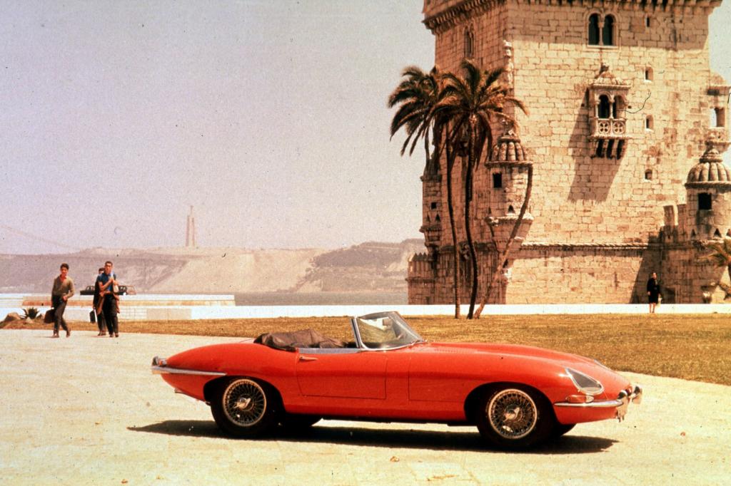 Jaguar E-Type Roadster, 1961 bis 1964