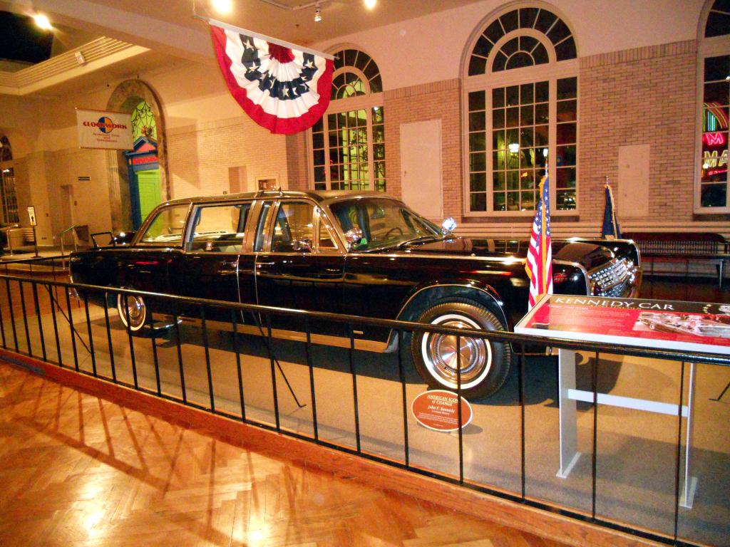 Kennedy Car - 1961 Lincoln.
