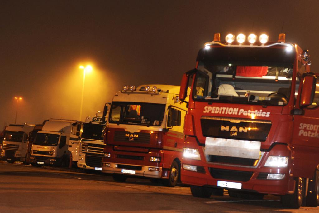 Lkw-Parkplätze - Mehr Plätze für mehr Sicherheit