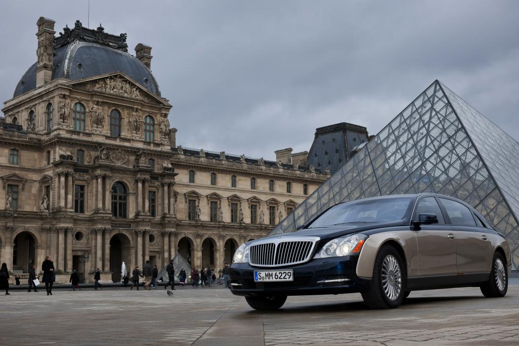 Maybach unterstützt den Louvre in Paris