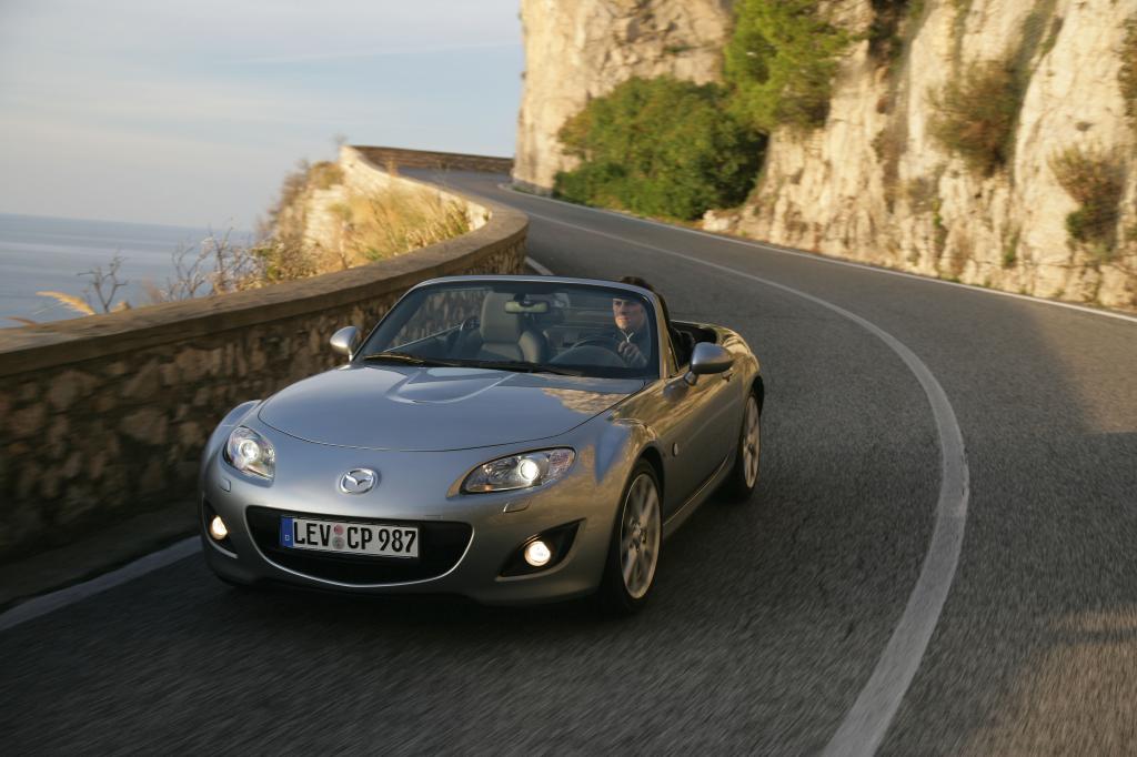 Mazda MX-5..