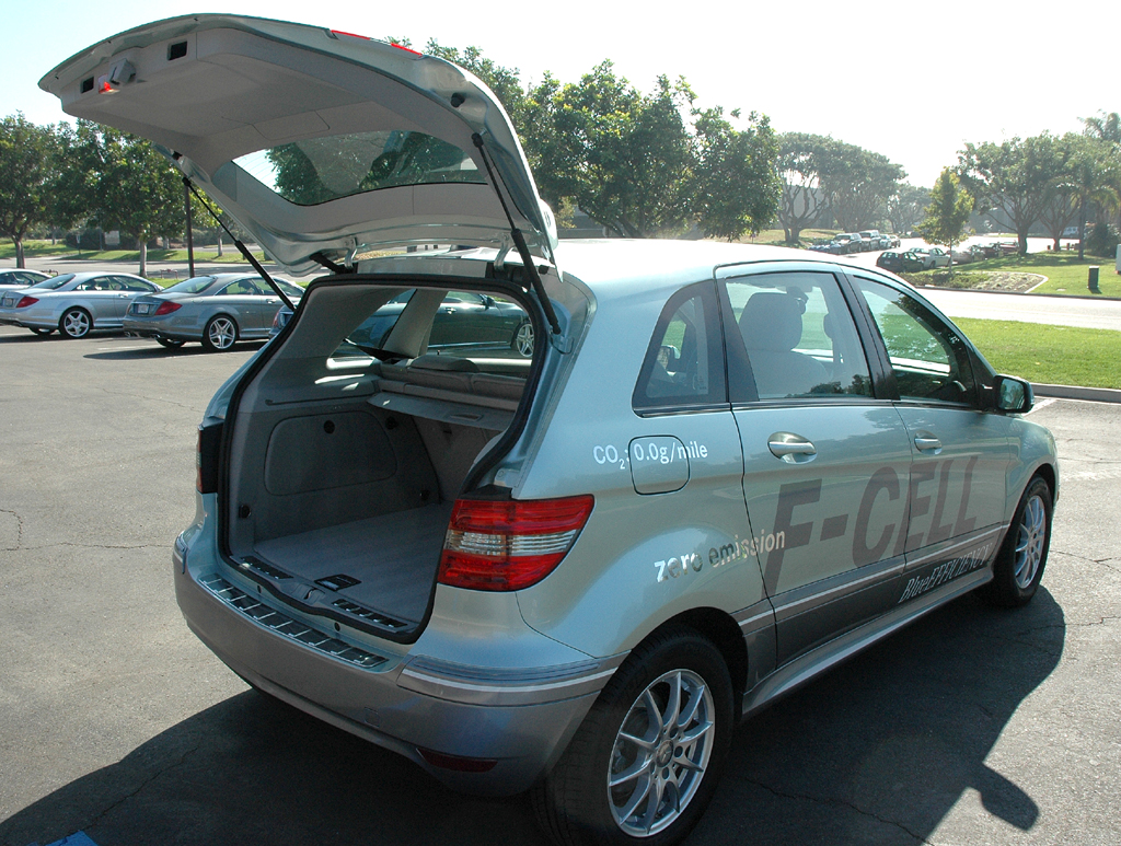 Mercedes B-Klasse F-Cell: Der Kofferraum ist voll nutzbar. 